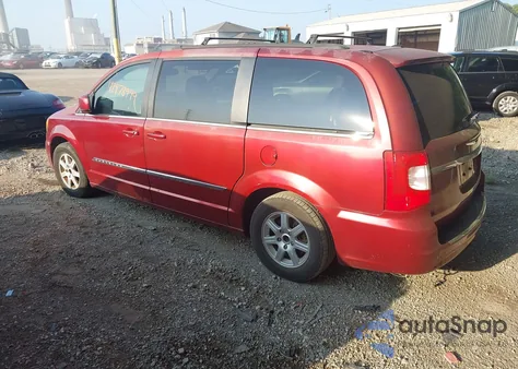 2011 Chrysler Town & Country Touring z USA, uszkodzony, nr VIN 2A4RR5DG9BR638753